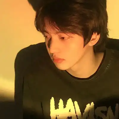 苍傲玉 苍傲玉